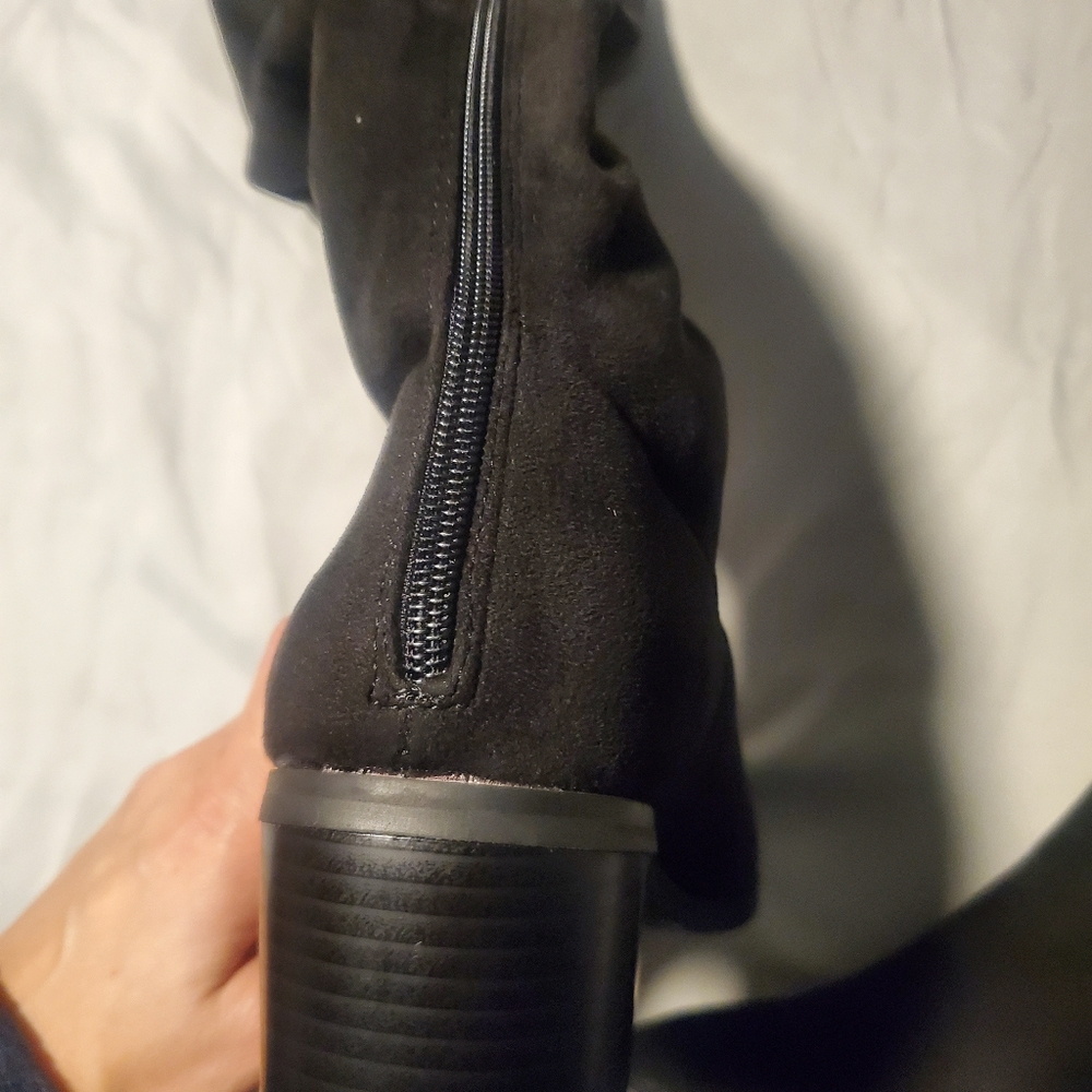 Ruby Boots - Picture 2 of 4